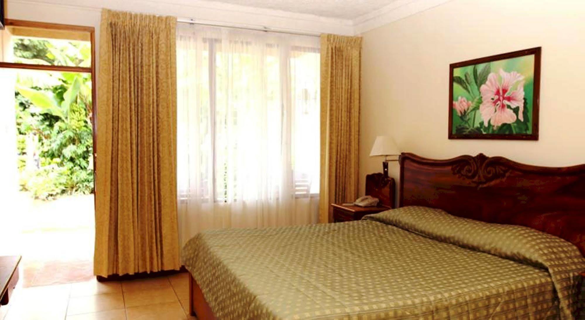 Hotel Boyeros Liberia Exteriér fotografie